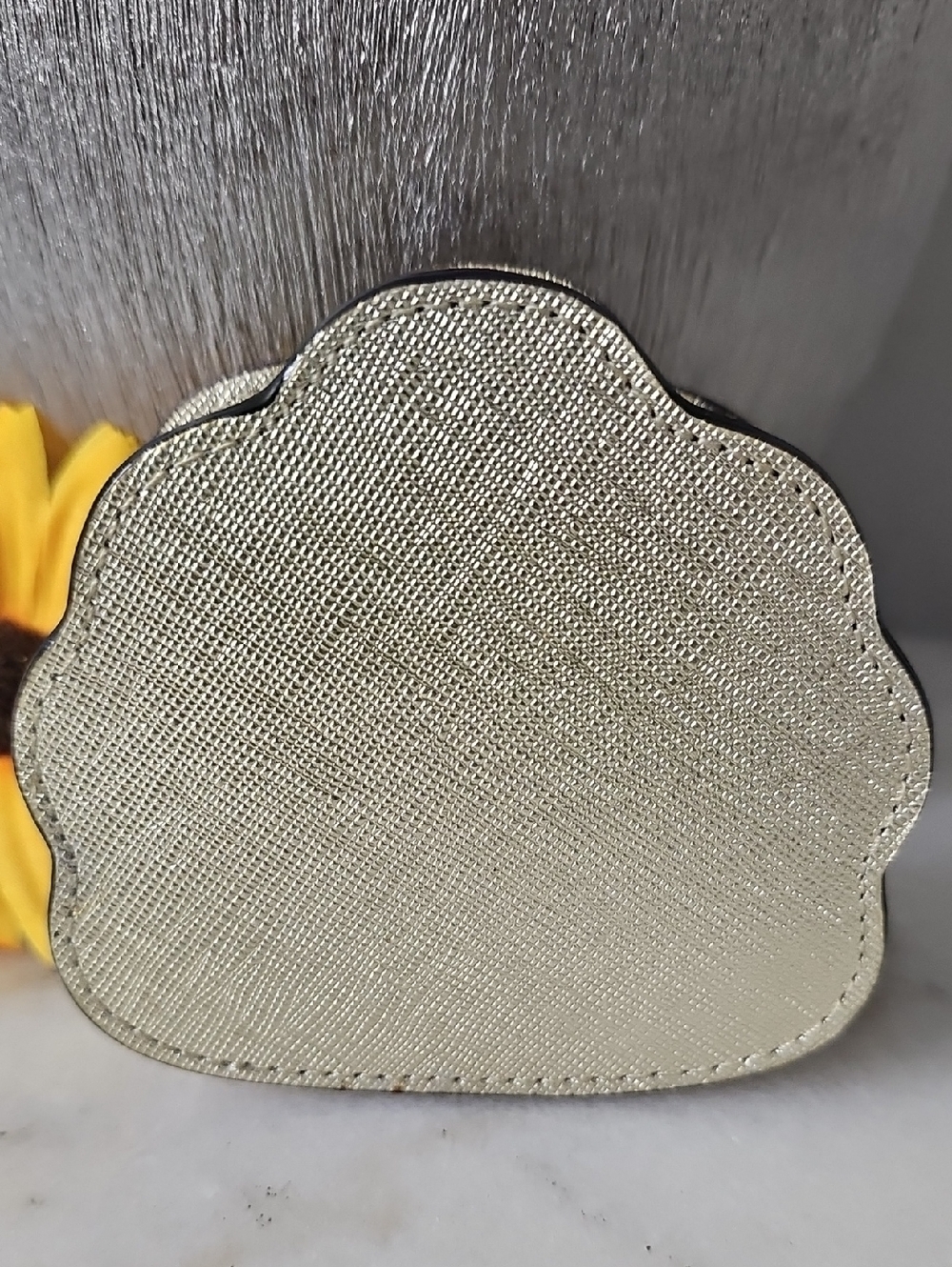 Kate Spade "Down The Rabbit Hole" Coin Purse - Picture 2 of 8